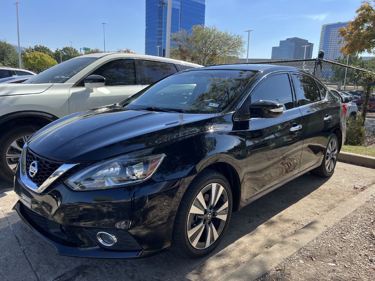 Used 2018 Nissan Sentra SL FWD image 1