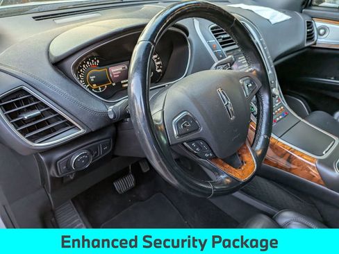 Used 2016 Lincoln MKX Reserve w/ Luxury Package image 14