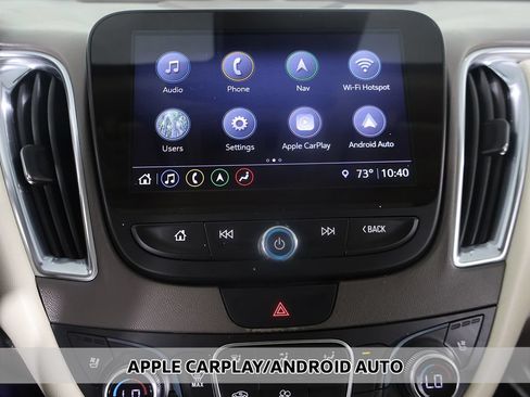 Used 2022 Chevrolet Malibu Premier FWD image 9