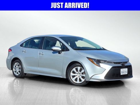 Used 2024 Toyota Corolla LE FWD image 1