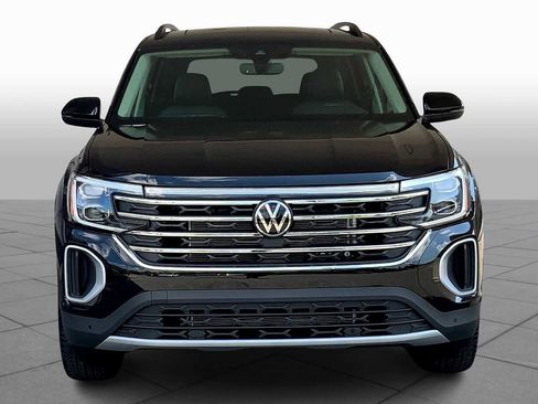 New 2026 Volkswagen Atlas SE image 3