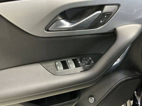 Used 2020 Chevrolet Blazer LT image 23