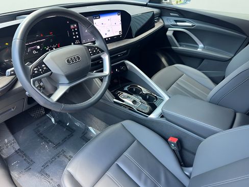 Certified 2025 Audi Q5 Premium Plus w/ Premium Plus AWD/4WD image 14