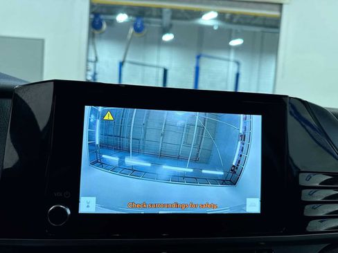 Used 2025 Toyota Camry LE image 26