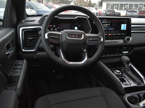 New 2026 GMC Canyon Elevation w/ Convenience Package image 17