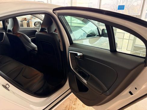 Used 2017 Volvo S60 T5 Dynamic w/ Vision Package image 20