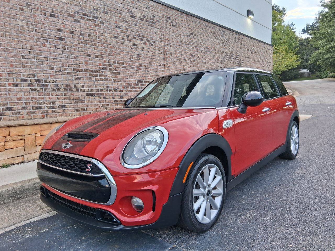 Used 2016 MINI Cooper Clubman S FWD image 1