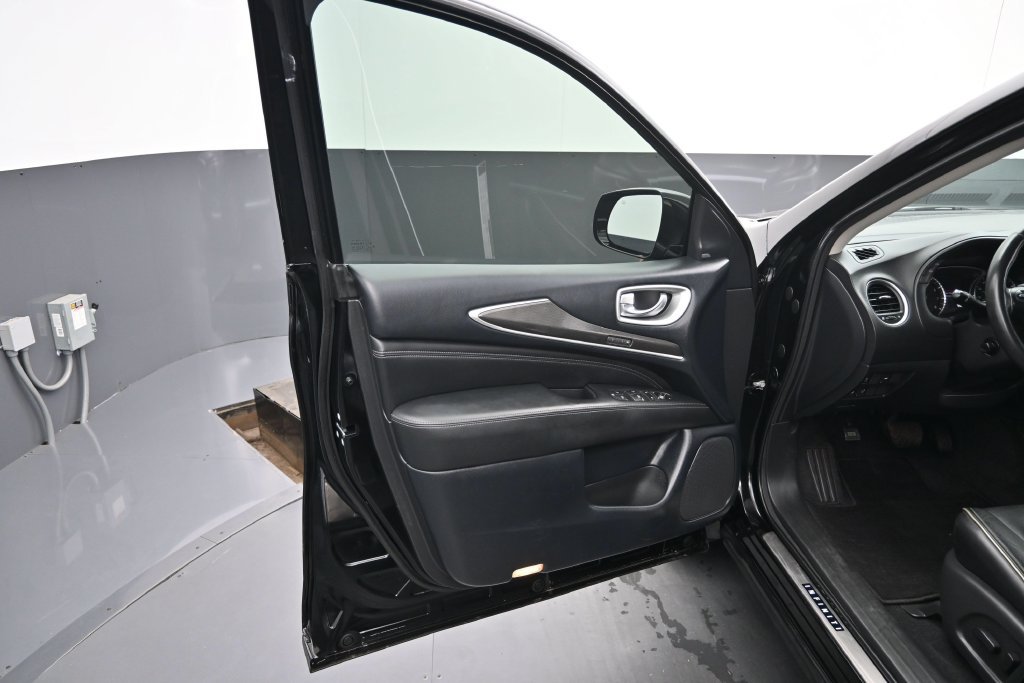 Used 2020 INFINITI QX60 Luxe w/ Essential Package FWD image 4