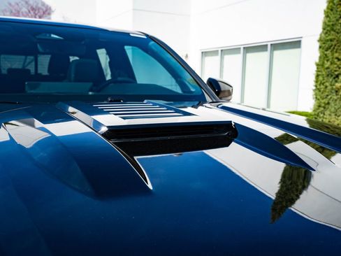 Used 2025 Toyota Tacoma TRD Sport w/ TRD Sport Upgrade Package image 23