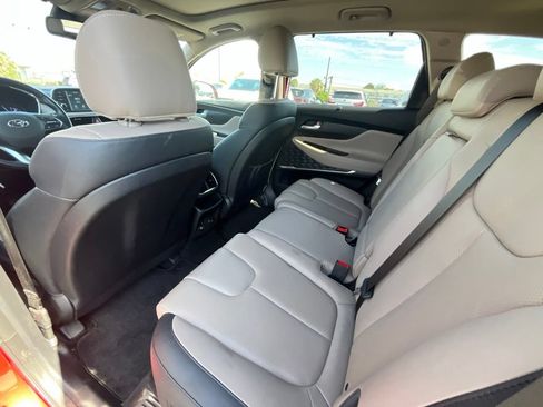 Used 2020 Hyundai Santa Fe SEL w/ Convenience + Premium Package FWD image 3