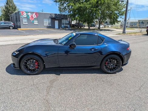Used 2025 MAZDA MX-5 Miata RF Club image 9