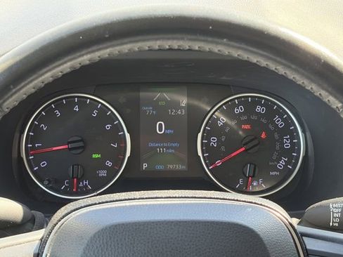 Used 2019 Toyota RAV4 XLE Premium image 13