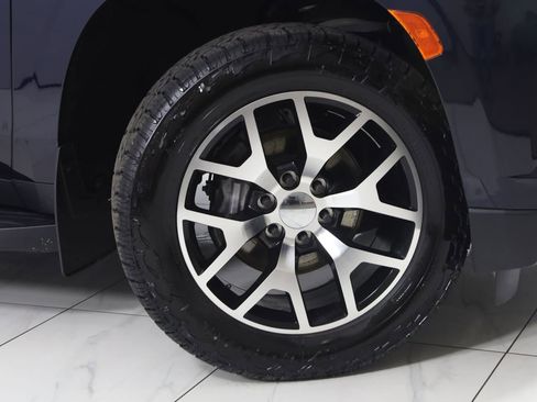 Used 2023 Chevrolet Tahoe LT AWD/4WD image 17