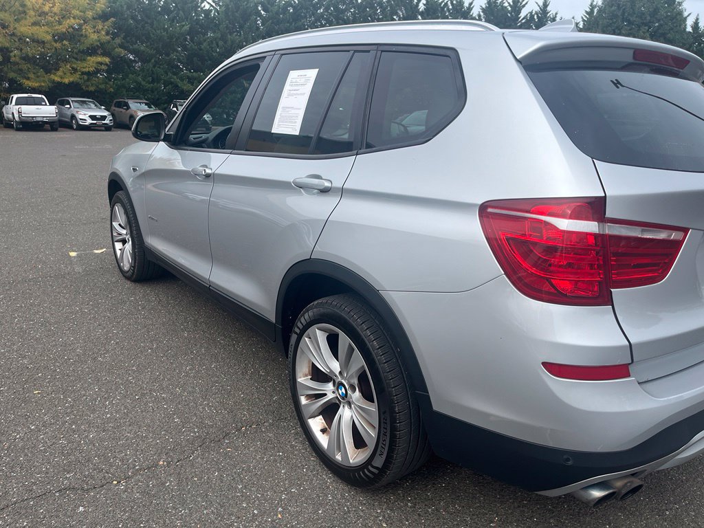 Used 2016 BMW X3 xDrive28i AWD/4WD image 5