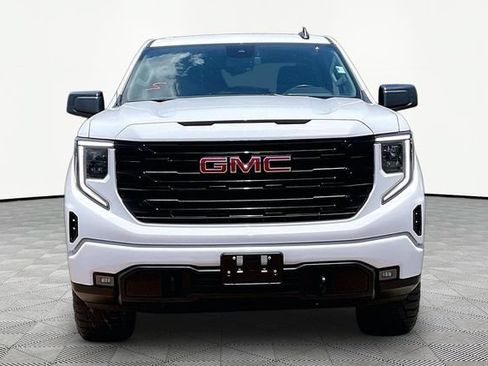 Used 2024 GMC Sierra 1500 Elevation AWD/4WD image 2