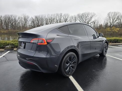 Used 2024 Tesla Model Y Long Range image 7