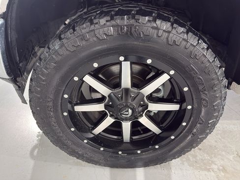 Used 2019 Ford F150 Lariat w/ Equipment Group 502A Luxury image 4