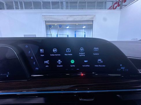 Used 2024 Cadillac Escalade Premium Luxury image 26