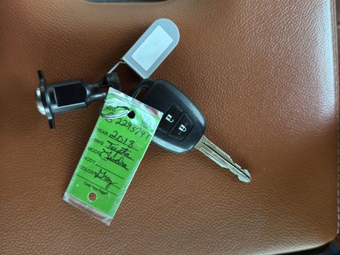 Used 2018 Toyota Tundra SR5 image 35