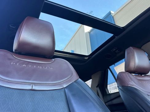 Certified 2023 Ford Explorer Platinum w/ Technology Package image 18