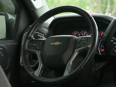 Used 2020 Chevrolet Silverado 1500 LT w/ Texas Edition RWD image 16