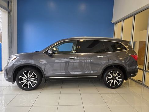 Certified 2022 Honda Pilot Touring image 4
