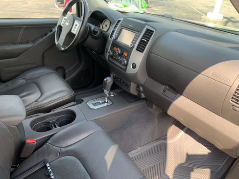 Used 2020 Nissan Frontier PRO-4X w/ Pro-4x Utility Package AWD/4WD image 28