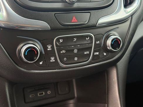 Used 2020 Chevrolet Equinox LT w/ Sport Edition image 24