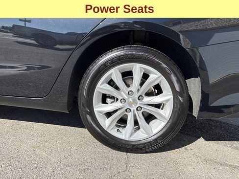 Used 2024 Chevrolet Malibu LT FWD image 9