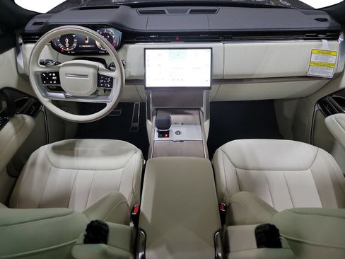 New 2026 Land Rover Range Rover Long Wheelbase SE AWD/4WD image 25