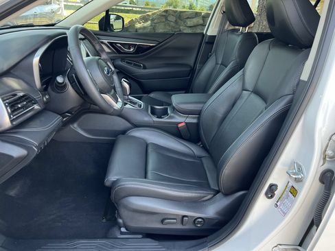 Used 2025 Subaru Outback Touring XT AWD/4WD image 8