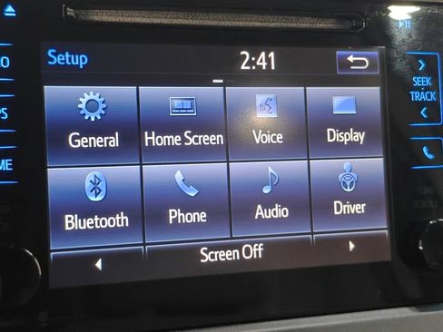 Used 2015 Toyota Sienna LE image 33