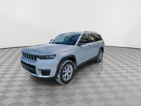 Used 2022 Jeep Grand Cherokee L Limited image 4