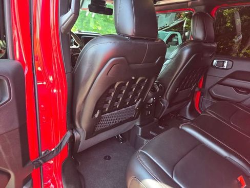 Used 2022 Jeep Wrangler Unlimited Rubicon w/ Trailer Tow Package AWD/4WD image 19