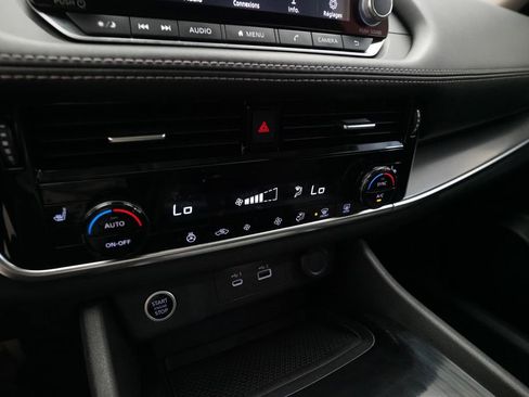 Used 2021 Nissan Rogue SV AWD/4WD image 20