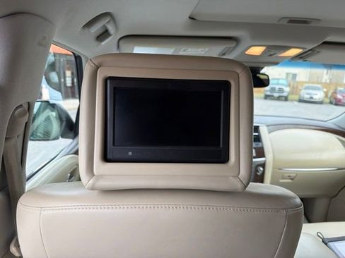 Used 2017 INFINITI QX80 4WD w/ Driver Assistance Package image 35
