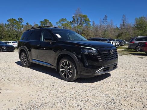 New 2026 Nissan Pathfinder Platinum w/ Cargo Package image 2