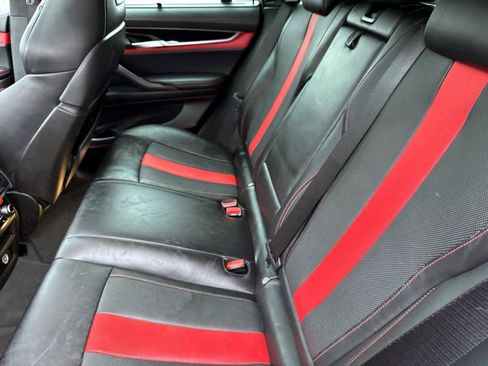 Used 2018 BMW X6 M w/ Executive Package image 7