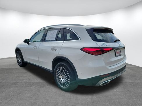 Used 2024 Mercedes-Benz GLC 300 4MATIC image 28