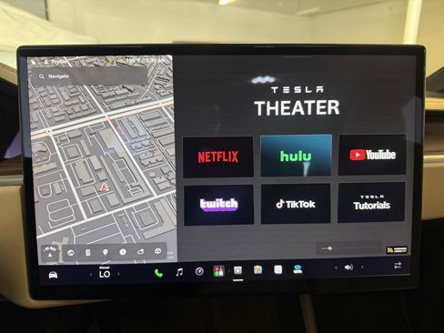 Used 2023 Tesla Model X AWD/4WD image 33