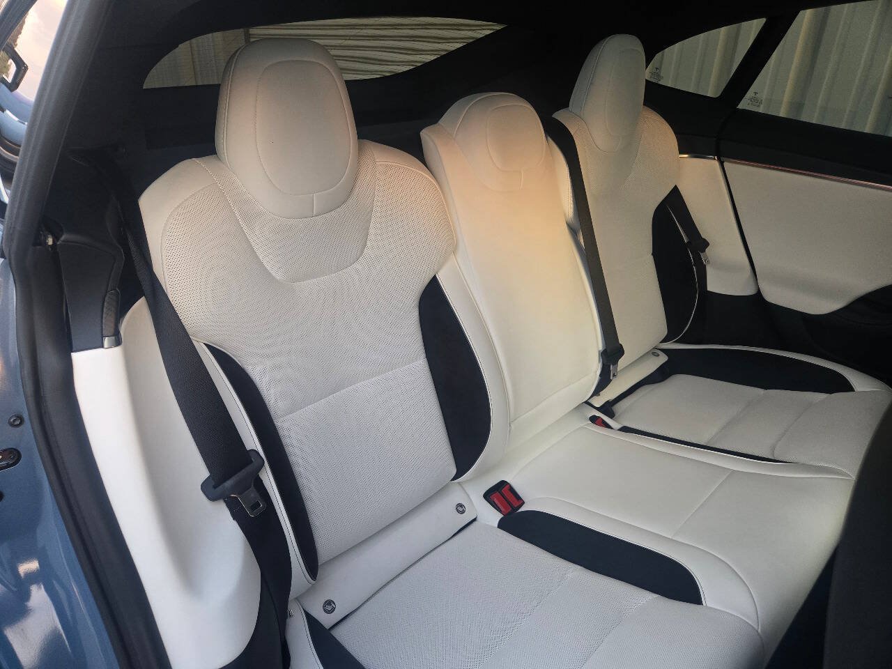 Used 2026 Tesla Model S Plaid AWD/4WD image 25
