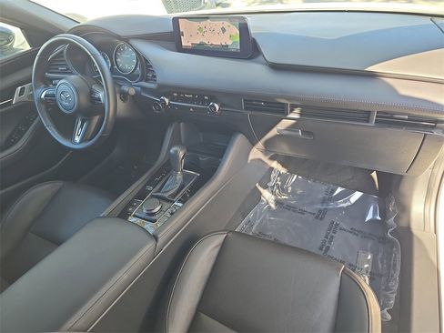 Used 2024 MAZDA MAZDA3 Hatchback w/ Appearance Package image 10