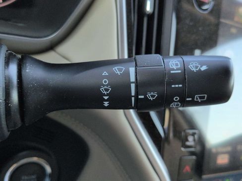Used 2024 Subaru Outback Limited XT AWD/4WD image 28