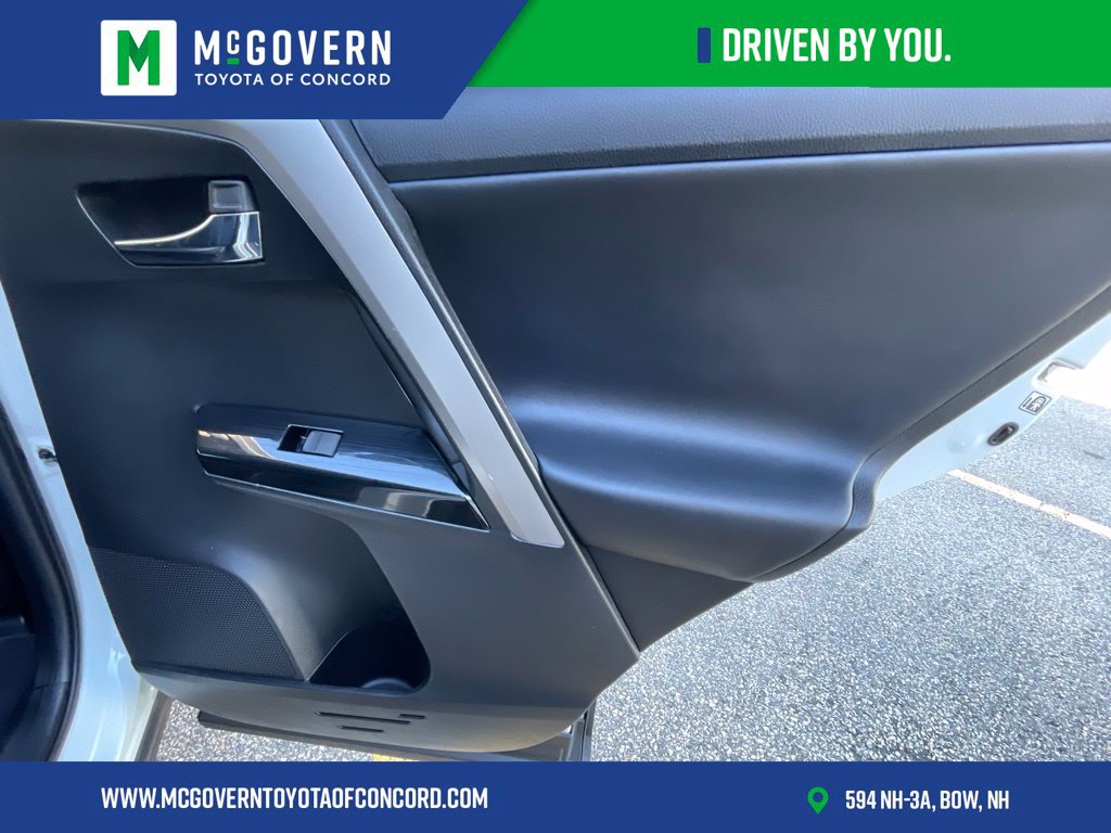 Used 2016 Toyota RAV4 Limited AWD/4WD image 24