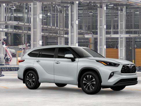New 2026 Toyota Highlander XLE AWD/4WD image 16