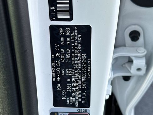 New 2025 Kia K4 GT-Line image 27