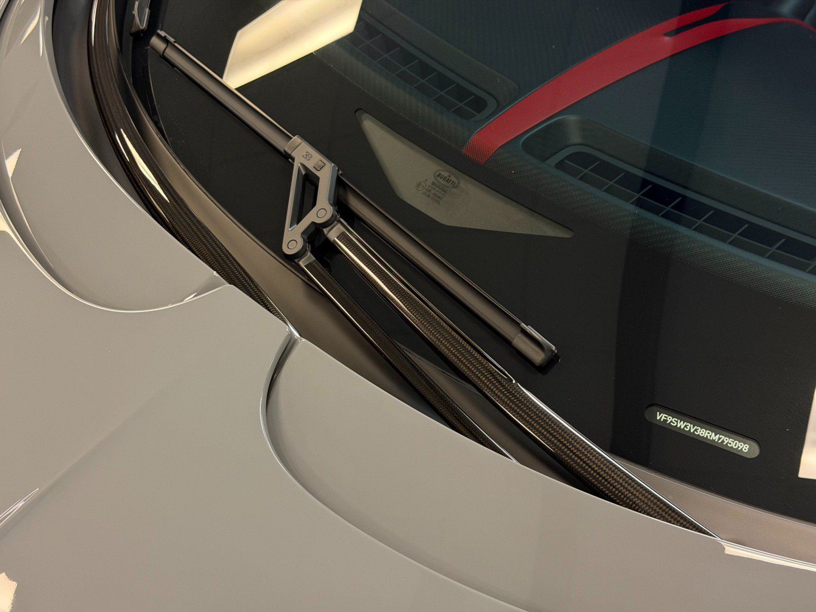 Used 2024 Bugatti Chiron Super Sport AWD/4WD image 44