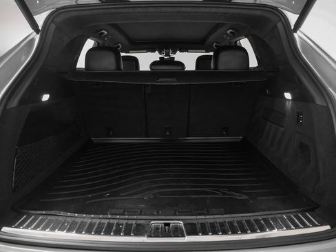 Used 2023 Porsche Cayenne GTS image 21