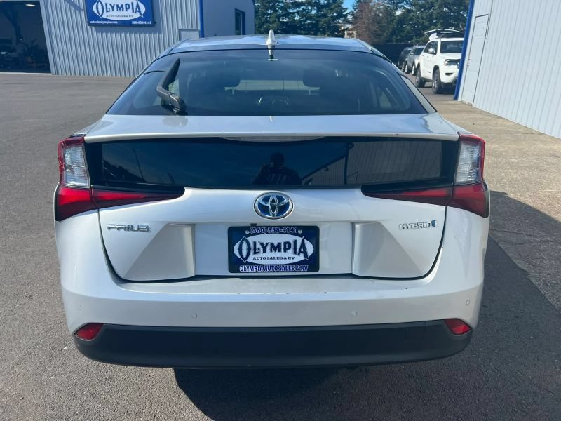 Used 2021 Toyota Prius LE FWD image 14