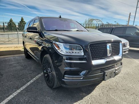 Used 2020 Lincoln Navigator L Reserve w/ Equipment Group 208A Reserve image 2